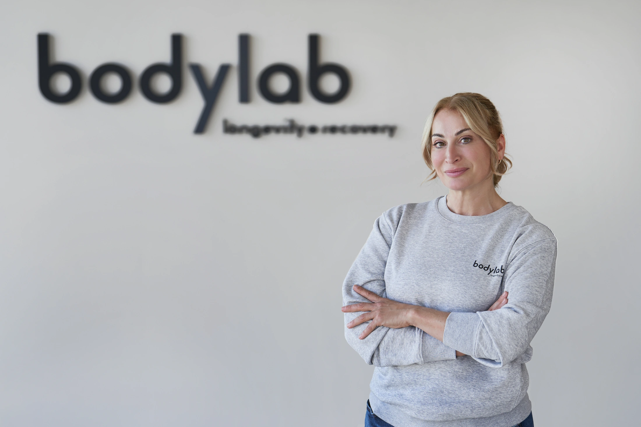 Porträt von Sonya Mühlbauer im BODYLAB-Ulm-Studio